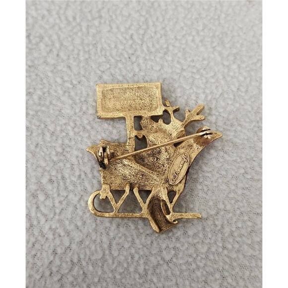 Signed DANECRAFT Reindeer On Strike Gold Tone Vintage Brooch Pin Red - Picture 3 of 7